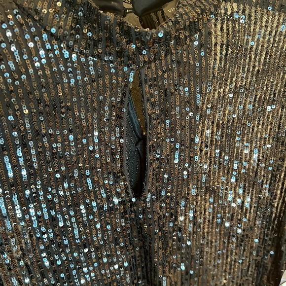 Vince Camuto Sequin Top - Picture 2 of 10